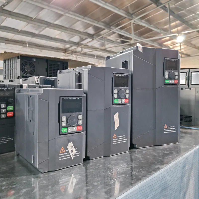 VFD 2.2KW 5.5KW 220V 380V Güne - Solar Pump Inverter 5.5Kw Three Phase incelemesi ve fiyatı